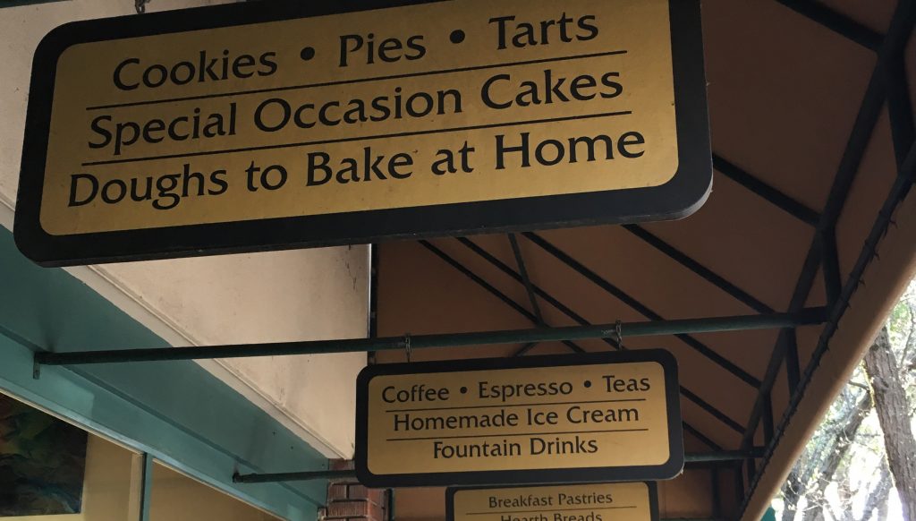 Healdsburg Downtown Bakery - Overhead sign